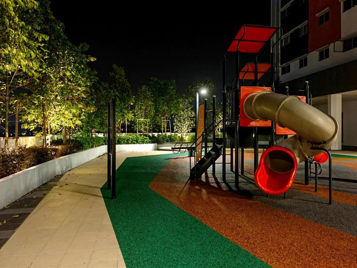 Alanis Residences Klia Kota Warisan Sepang By Dreamstay 外观 照片